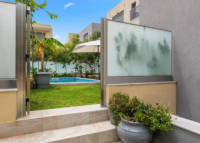 Park And Sea View With Private Pool 2 빌라 하니아