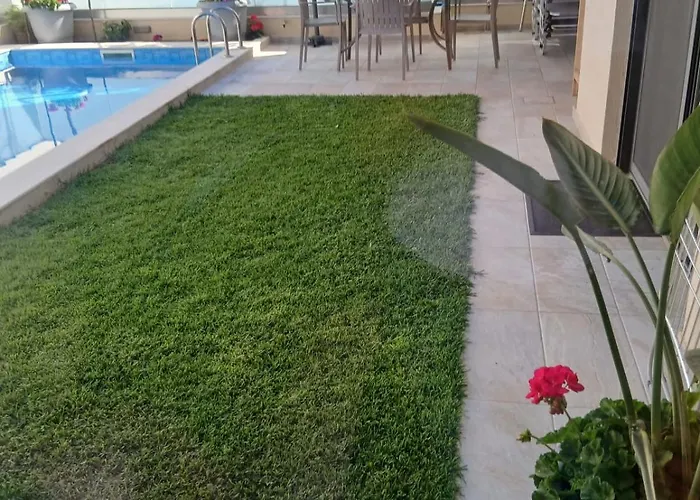 Park And Sea View With Private Pool 2